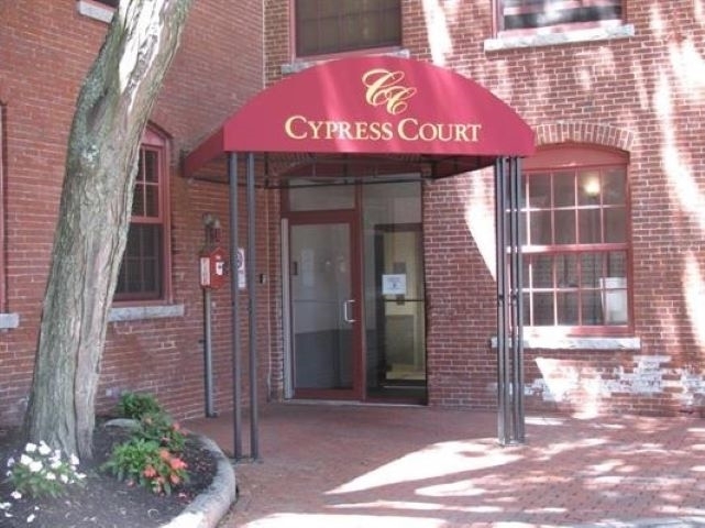 Primary Photo - 335 Cypress St