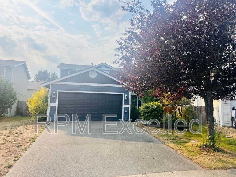 Primary Photo - 3626 180th St E