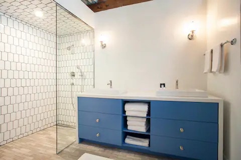 Second Full Bath - 130 S Hewitt St