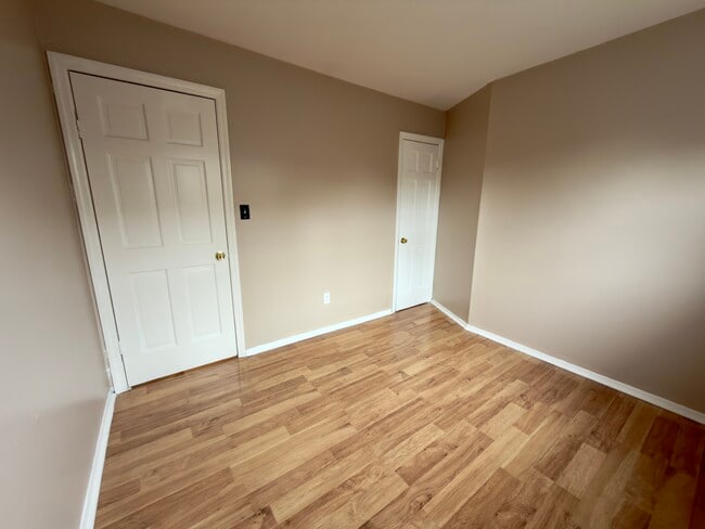 Foto del edificio - 215 Seaview Ave