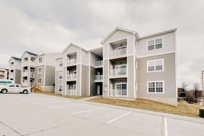 Building Photo - 1439 Pk W Ct