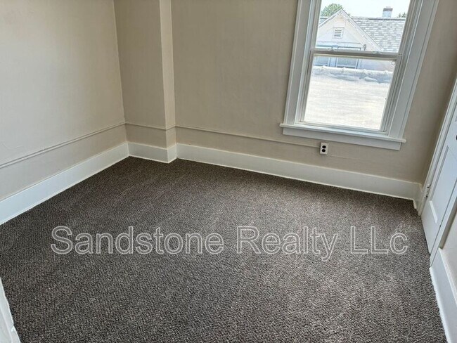 Building Photo - 203 Flordia