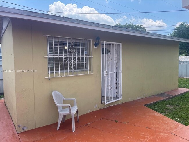 Building Photo - 4115 SW 108th Ave