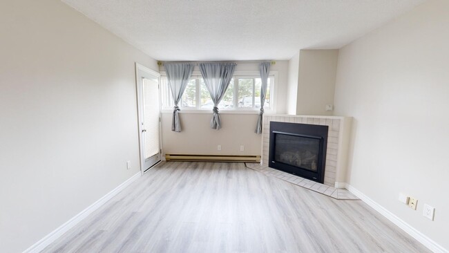 Photo du bâtiment - MASONVILLE 2 BEDROOOM FOR JUNE RENTAL