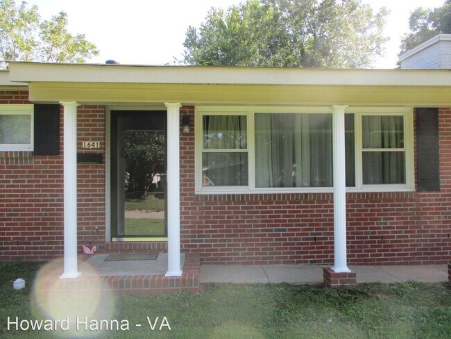 Building Photo - 3 br, 2 bath House - 1641 Bailey Lane