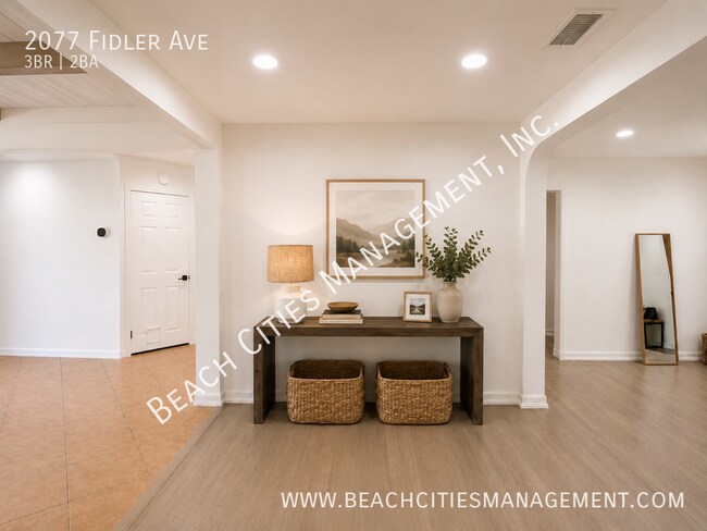 Foto del edificio - 2077 Fidler Ave