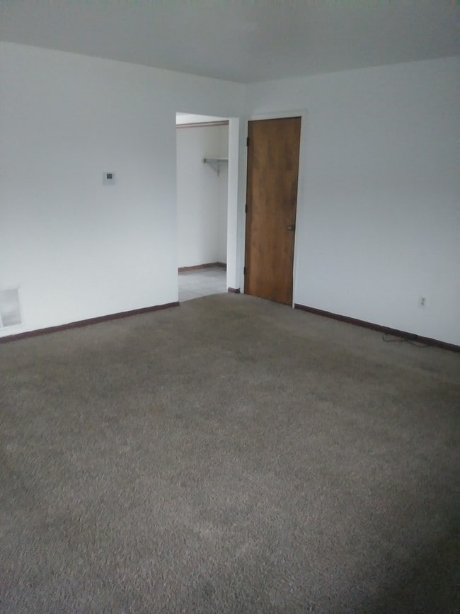 Building Photo - 5952 Marbella Ave