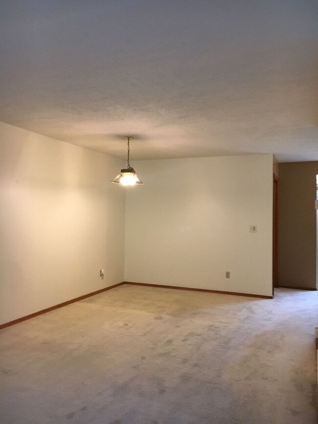 Building Photo - 2200 W Dickerson St