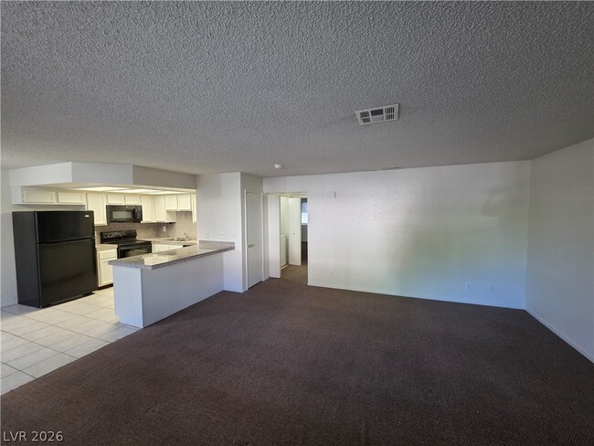 Building Photo - 2724 Otter Creek Ct