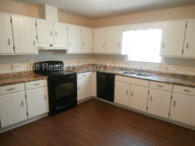 Building Photo - 7627 Shadow Bay Dr