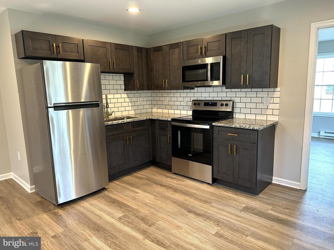 Foto principal - 1851 Holly Ln