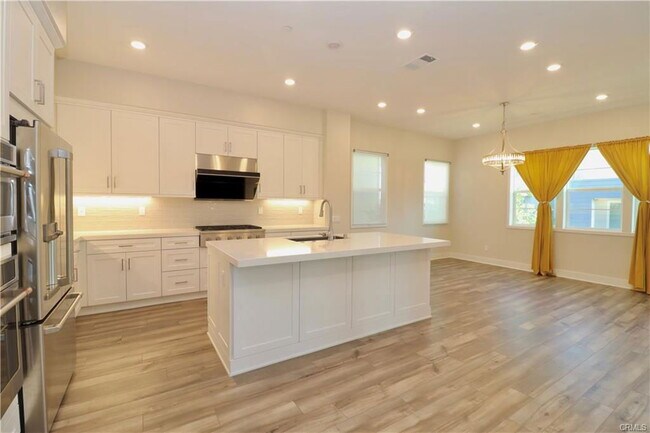 Foto del edificio - 111 Glance