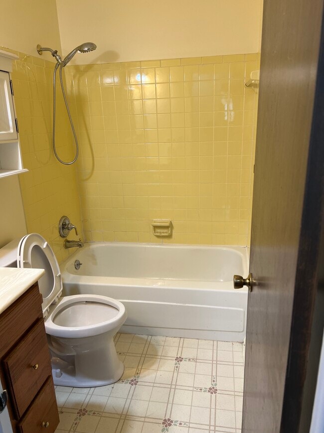 Building Photo - 369 Dehoff Dr