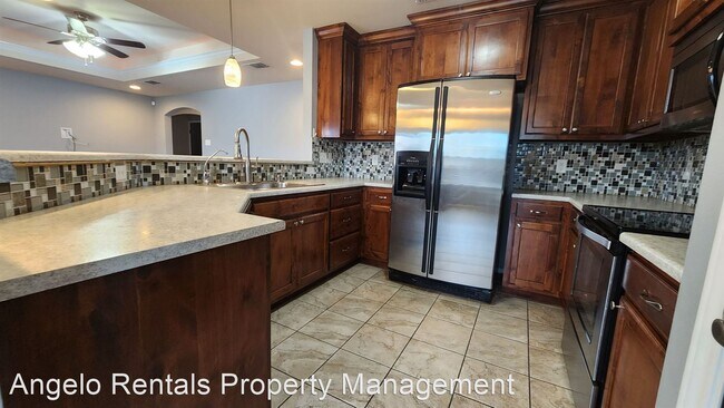 Building Photo - 4 br, 2 bath House - 2806 Selman Dr