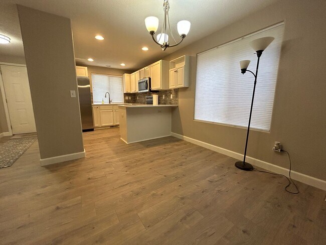 Foto del edificio - Newly Remodeled 3 Bedroom 2 Bath Home!