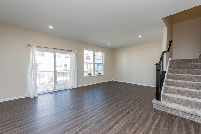 Building Photo - 804 Neubauer Circle