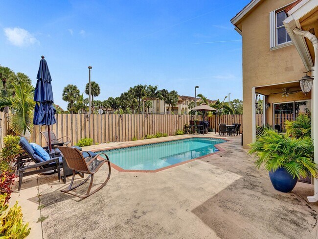 Building Photo - 14261 SW 90th Ter