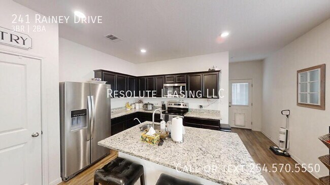 Building Photo - 241 Rainey Dr