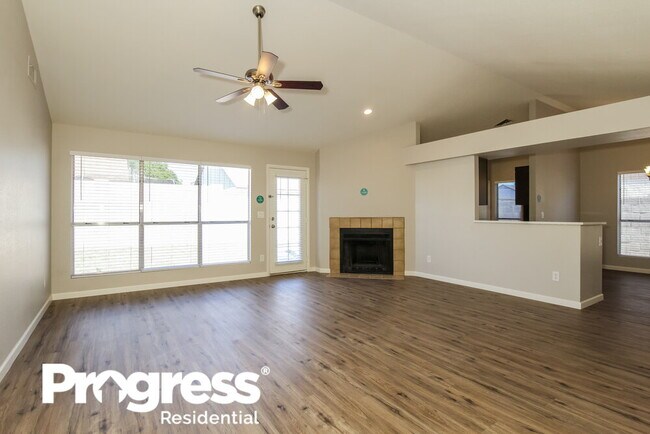 Foto del edificio - 7426 W McLellan Rd