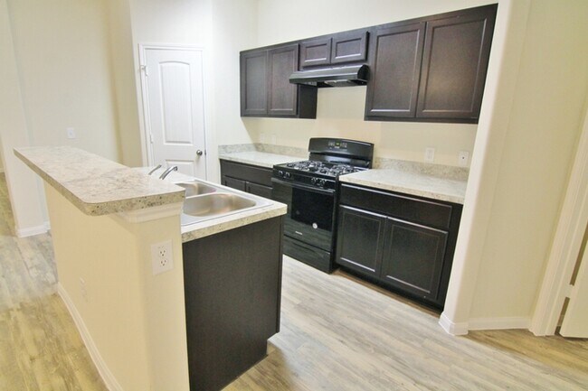 Building Photo - Bavaria - 12071 Pia Dr, Houston, TX, 77044