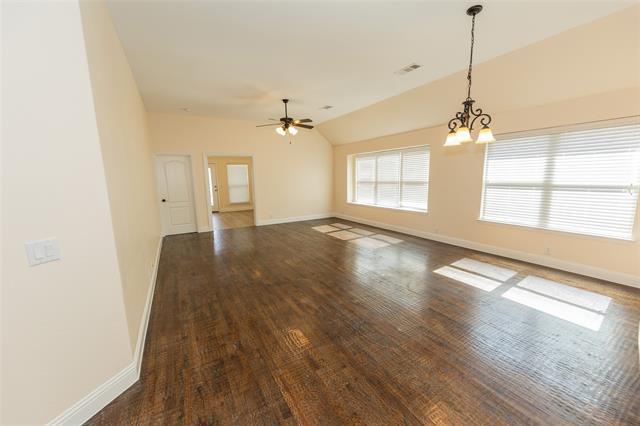 Building Photo - 2105 Burke Dr