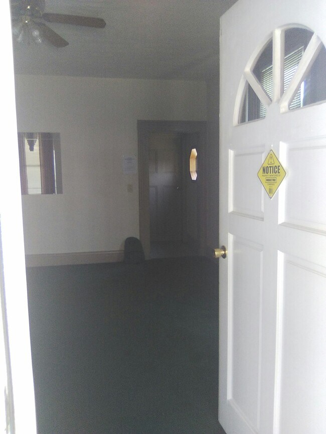 Foto del edificio - 3136 McColloch St