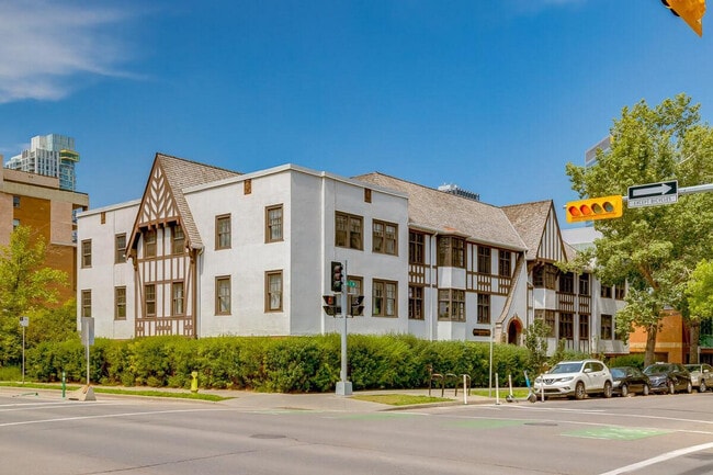 Building Photo - The Barnhart