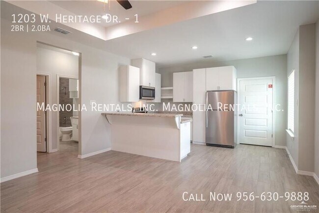 Foto del edificio - 1st Month Free with 7 Month Lease