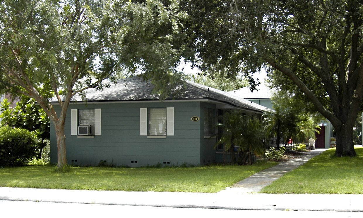 Primary Photo - Parkview Cottages B