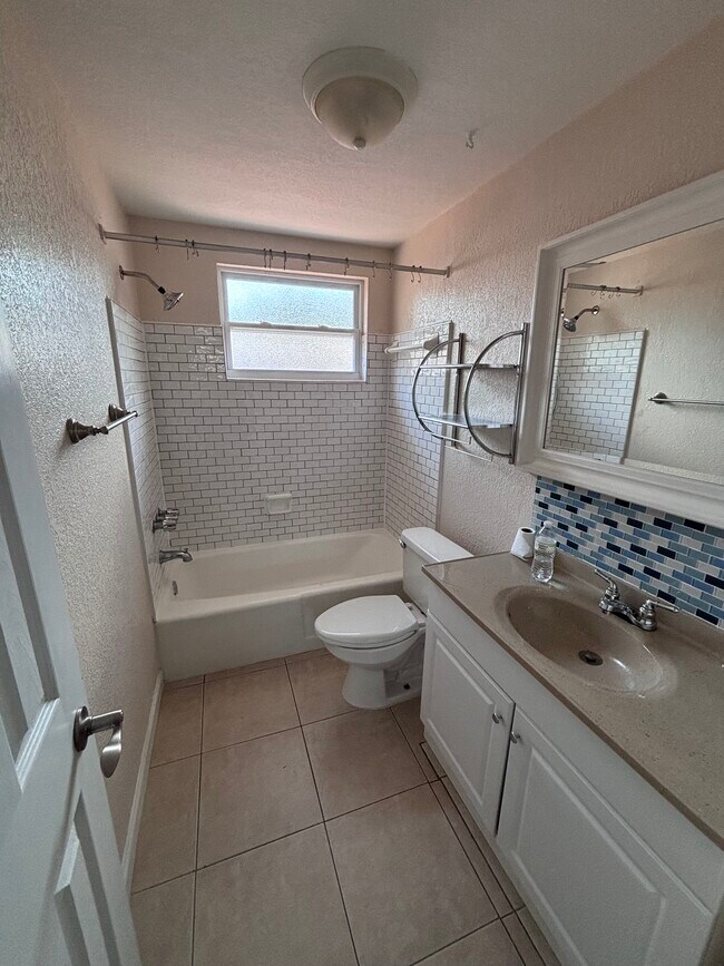 Foto del edificio - 634 Dogwood Ct