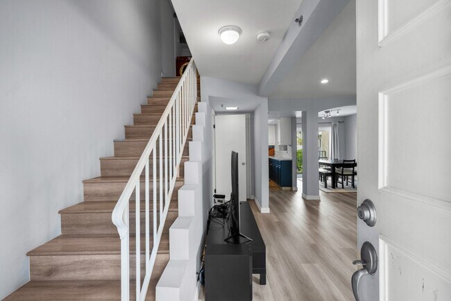 Foto del edificio - 520 N Louise St