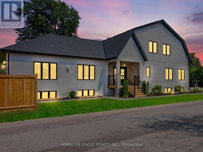 Photo du bâtiment - 1242 Killarney Beach Rd