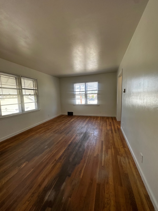 Foto del edificio - 406 S Kimball St