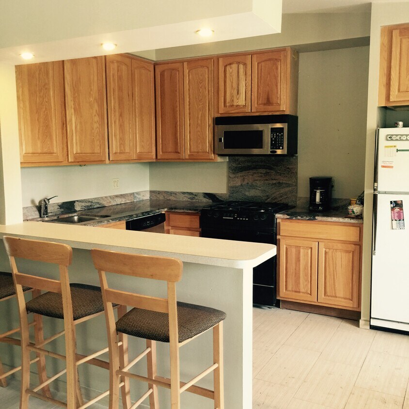 Kitchen - 1801 S Milwaukee St