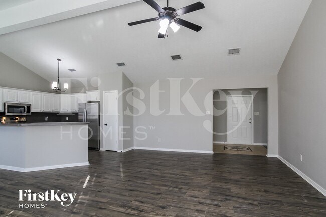 Foto del edificio - 16204 N View Ct