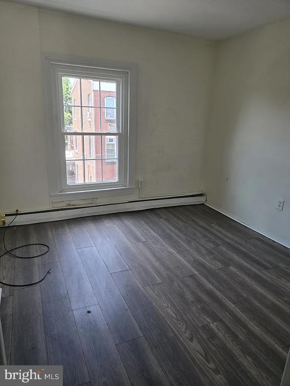 Building Photo - 33 Jacoby St