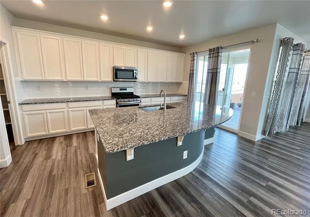 Foto del edificio - 12164 Poplar St