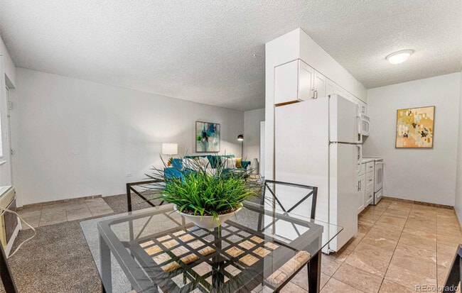 Building Photo - 1045 N Pennsylvania St