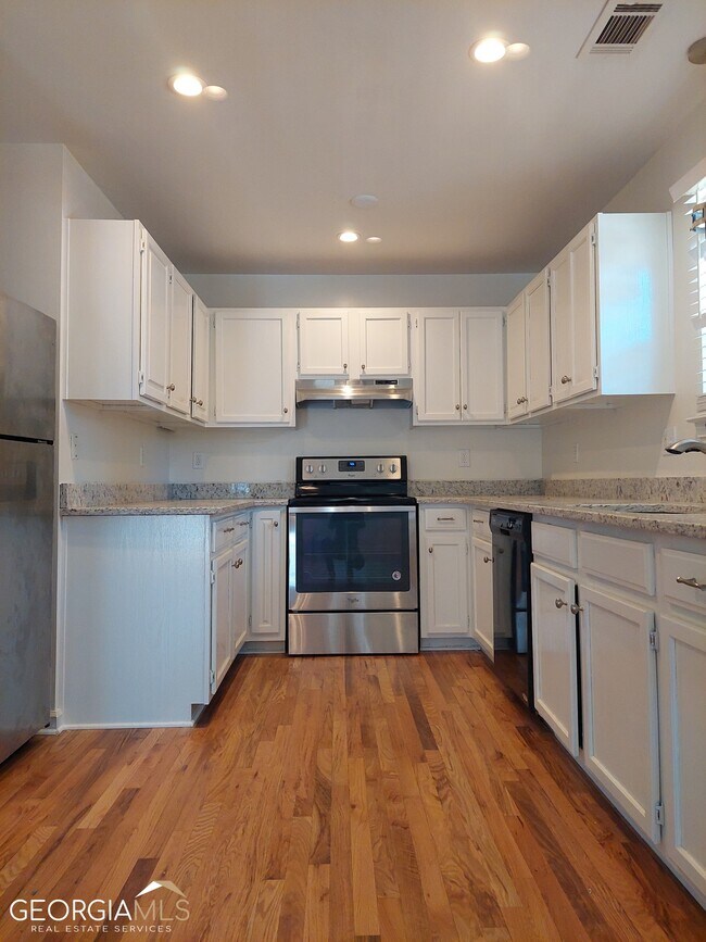 Foto del edificio - 1063 Metropolitan Pkwy SW