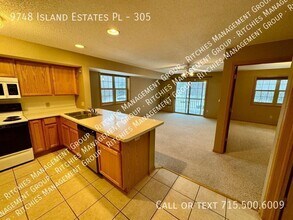 Building Photo - 9748 Island Estates Pl