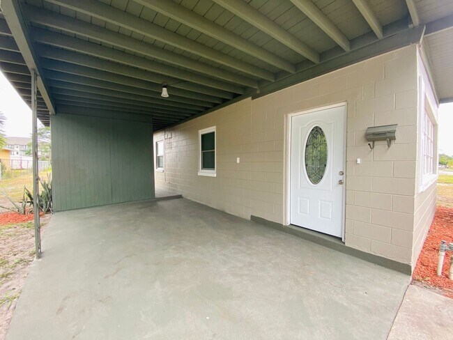Building Photo - Cozy 3 BD / 1 BA Single Family Home