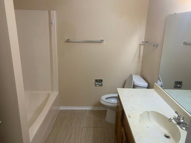 Building Photo - 7209 Sparkle Sea Dr