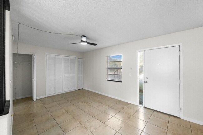 Foto del edificio - 2122 Bradford St