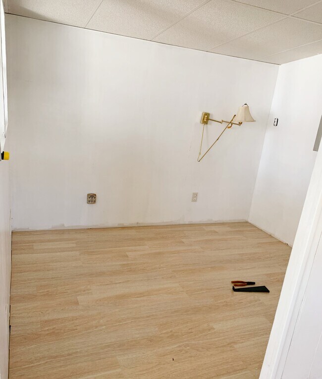 Building Photo - 41 River Cir