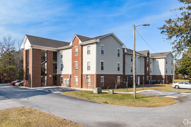 Building Photo - Apache Apartments