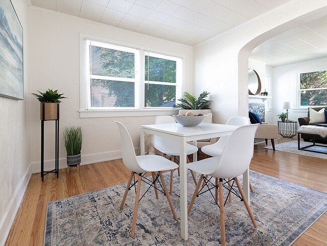 Dinning Room - 745 E 900 S