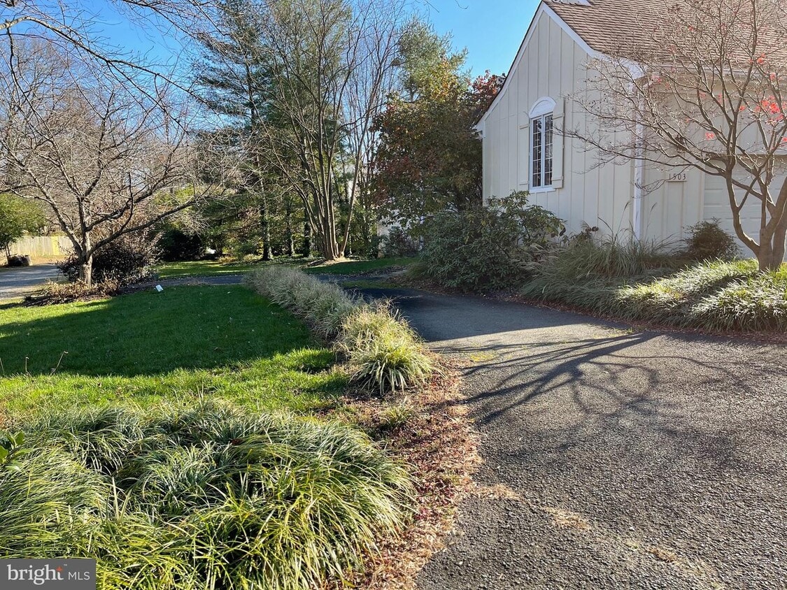 1503 Forest Ln, McLean, VA 22101 House Rental in McLean, VA