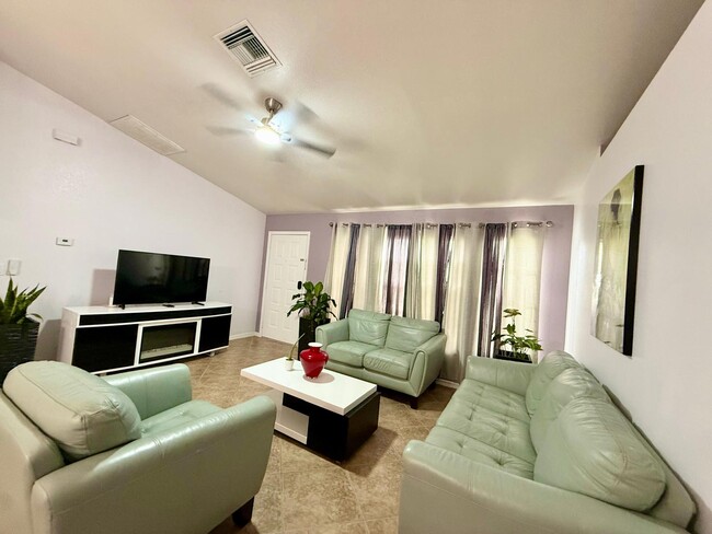 Foto del edificio - 4127 SW 1st Ave