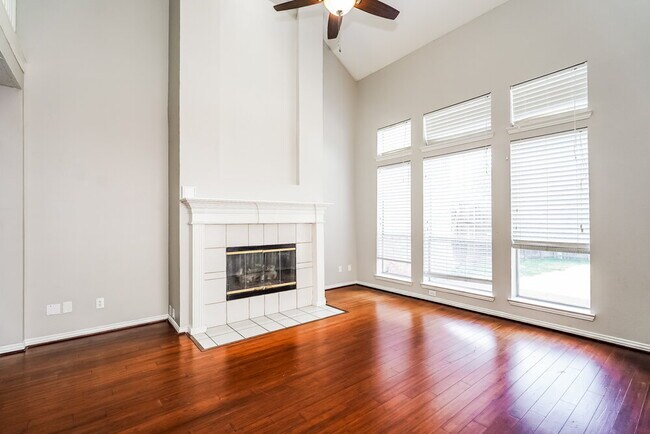 Foto del edificio - 4420 Vanderpool Dr