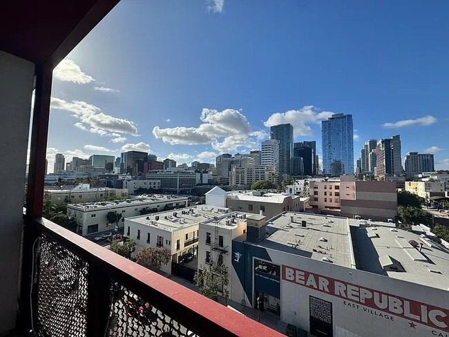 Building Photo - 875 G St
